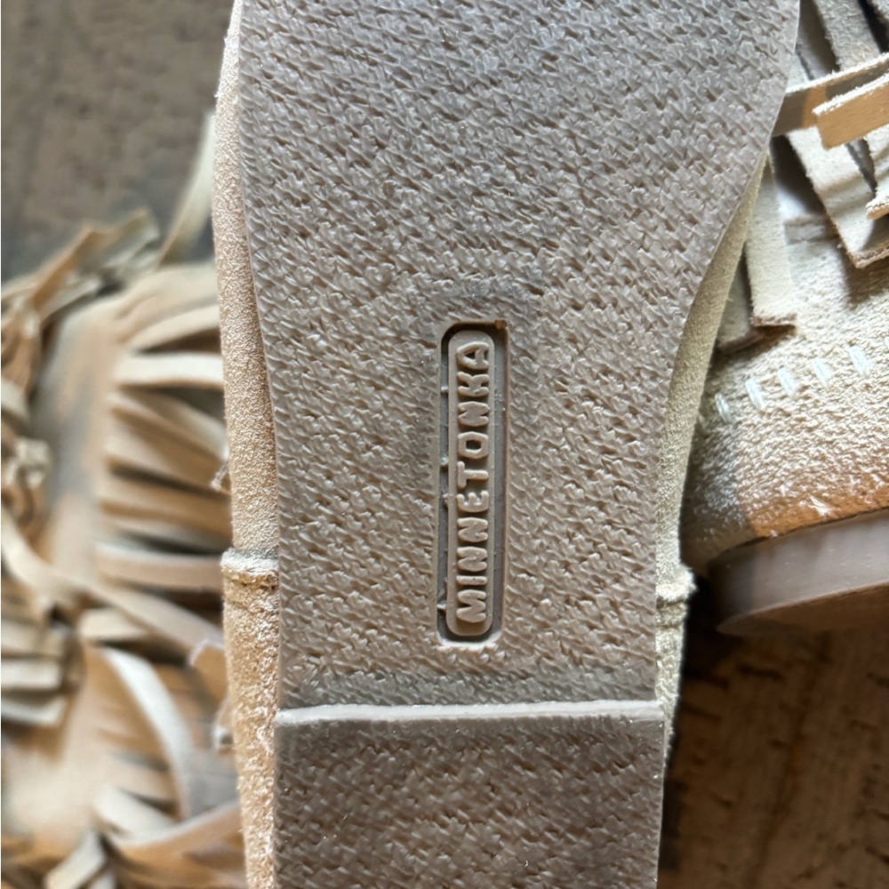 Minnetonka Cream Fringe Moccasins - Picture 5 of 5